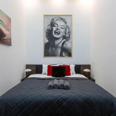 Exclusive Marilyn Apartment In The Heart Of Budapest Kültér fotó