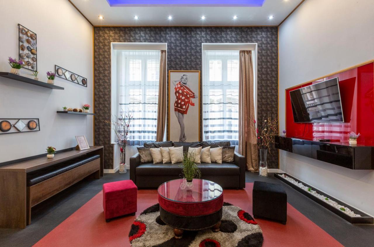 Exclusive Marilyn Apartment In The Heart Of Budapest Kültér fotó