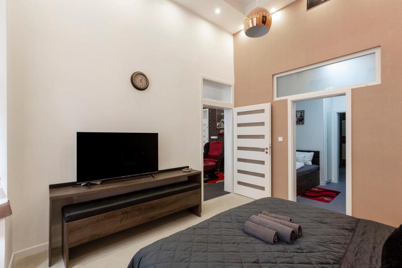 Exclusive Marilyn Apartment In The Heart Of Budapest Kültér fotó