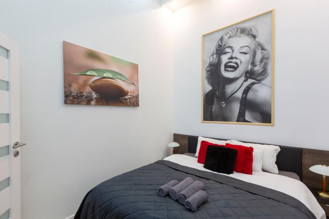 Exclusive Marilyn Apartment In The Heart Of Budapest Kültér fotó